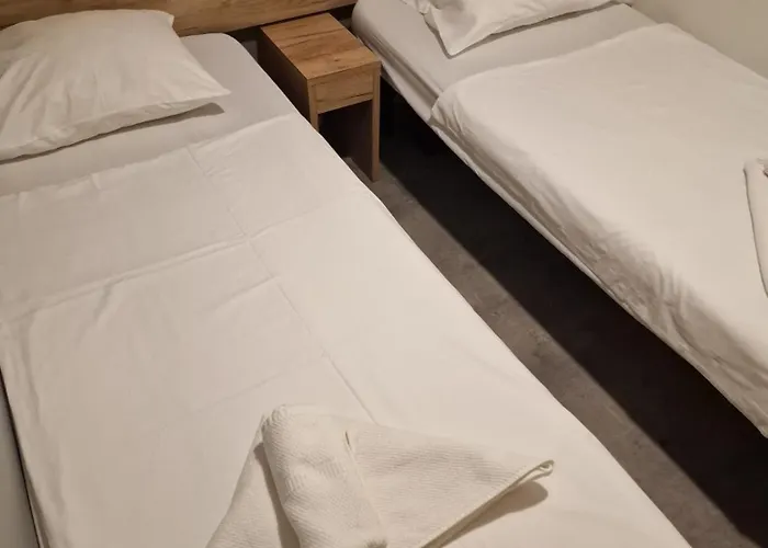 假日公园 Adriastay 360 *