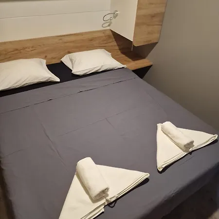 Aldeamento Turístico Adriastay 360